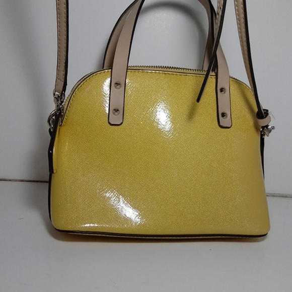 Guess yellow purse - Picture 2 of 3
